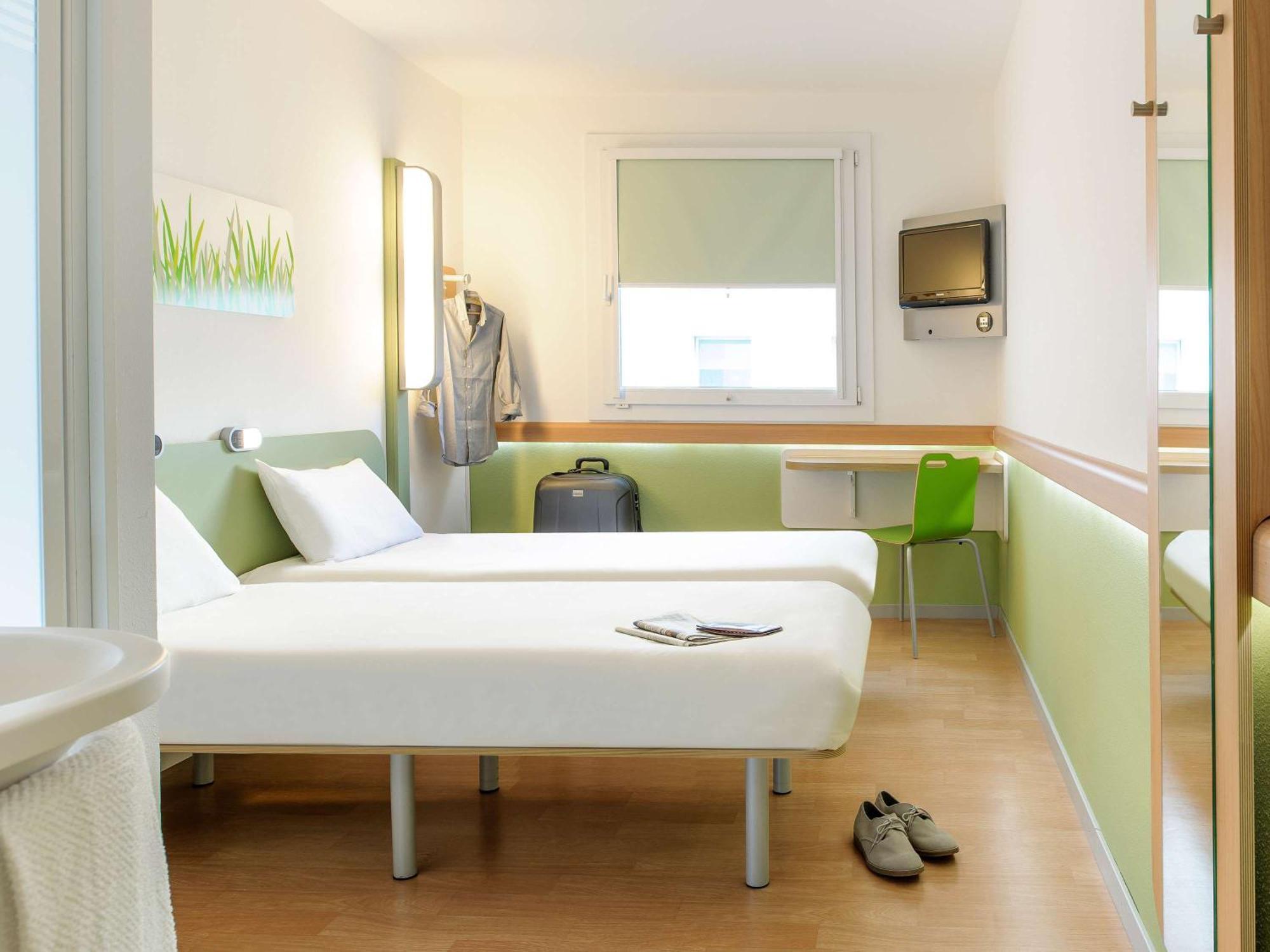 Ibis Budget โนยง ภายนอก รูปภาพ